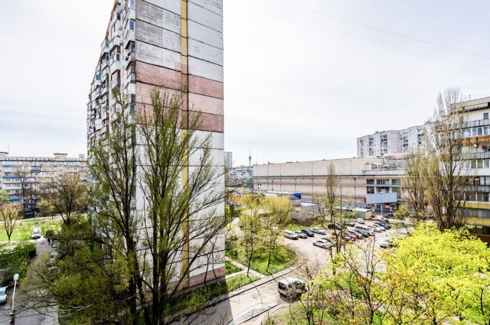 Метро Оболонь 3-ех комнатная (проспект Оболонский 16а)-20-555.biz.ua