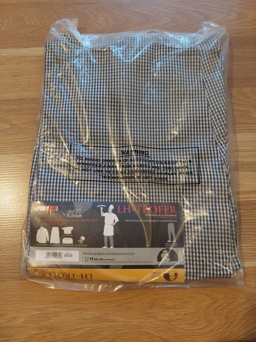 spodnie kucharskie w kratę XL i czarne guziki