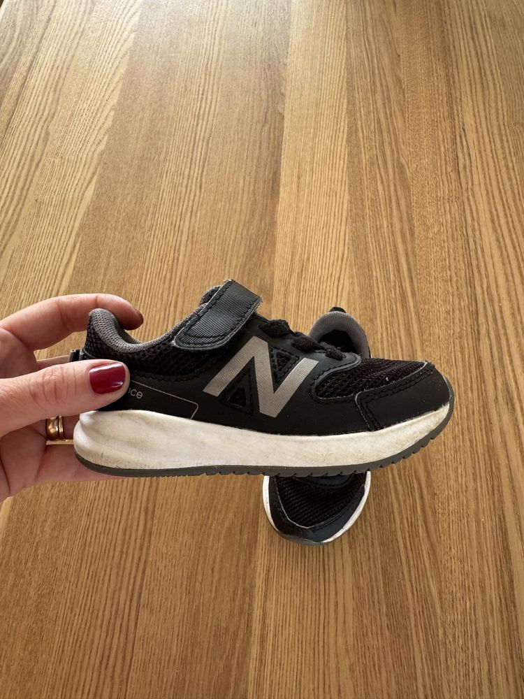 Buty new balance 24
