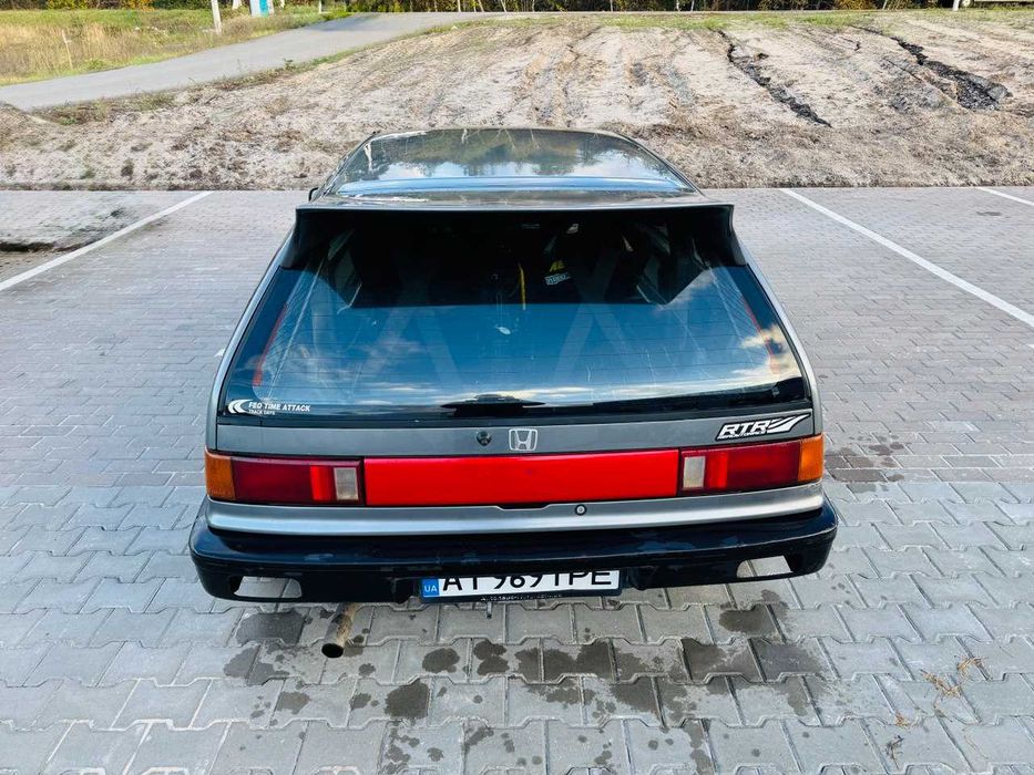 Продам машину підготовлену до змагань та трек днів