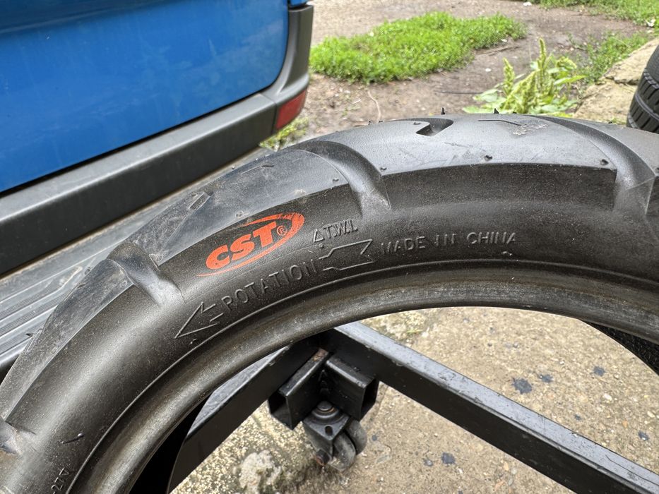 120/70-12 CST шина для скутера нова