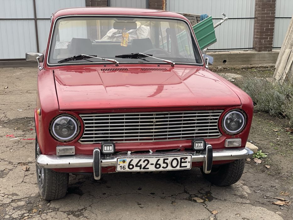 Прода Ваз 21011 бензин