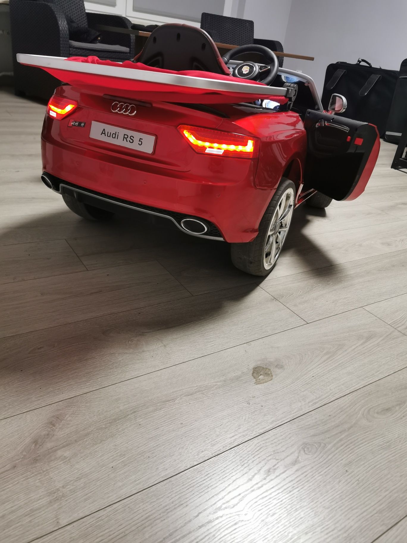 Autko na akumulator Audi rs5