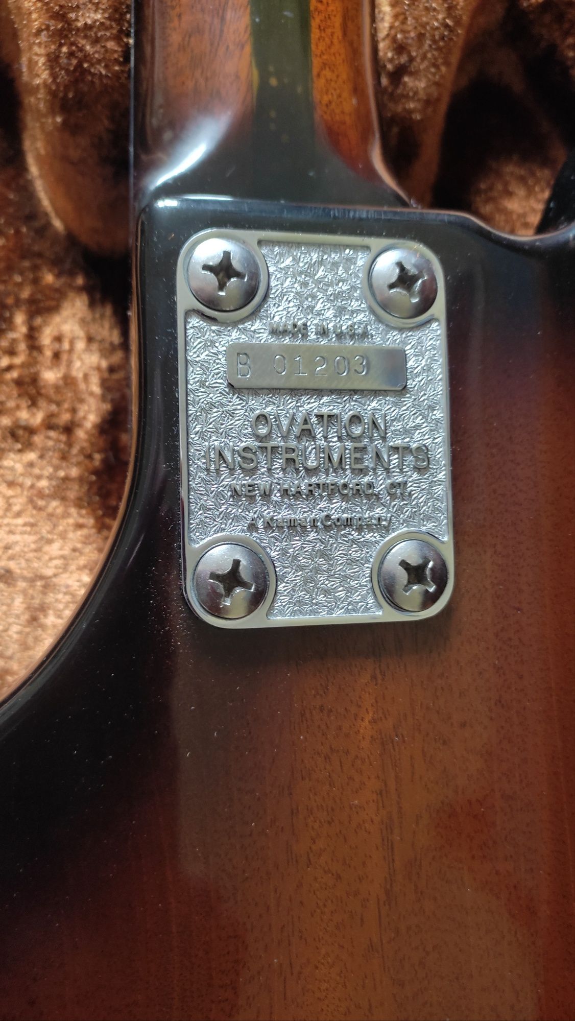 Бас гітара Ovation bass magnum I
Made in USA 1974-1979 рр