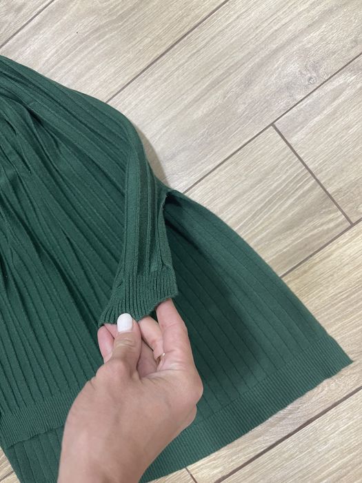 Плаття в рубчик