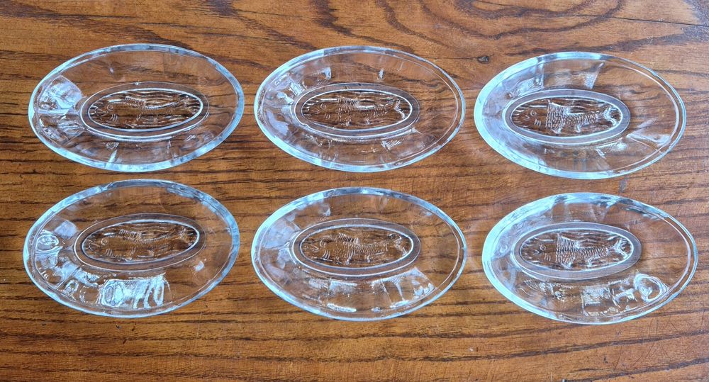 Szklane małe salaterki