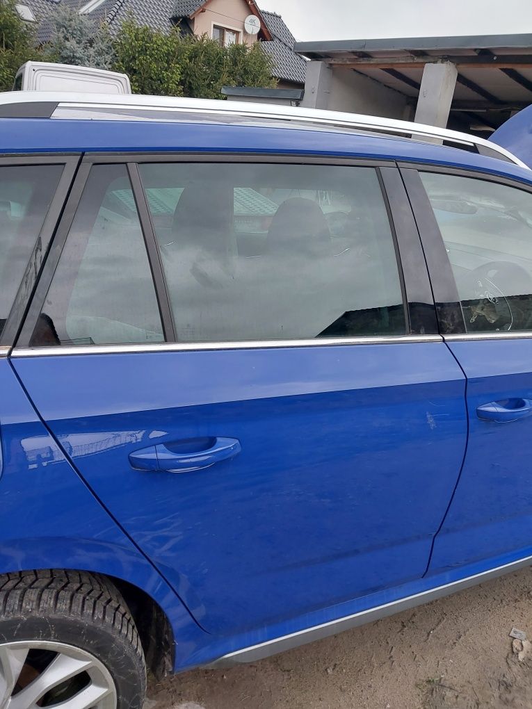 Ćwiartka Błotnik Prawy tył Skoda Kamiq 2022.r kod.lakieru k4 v5f