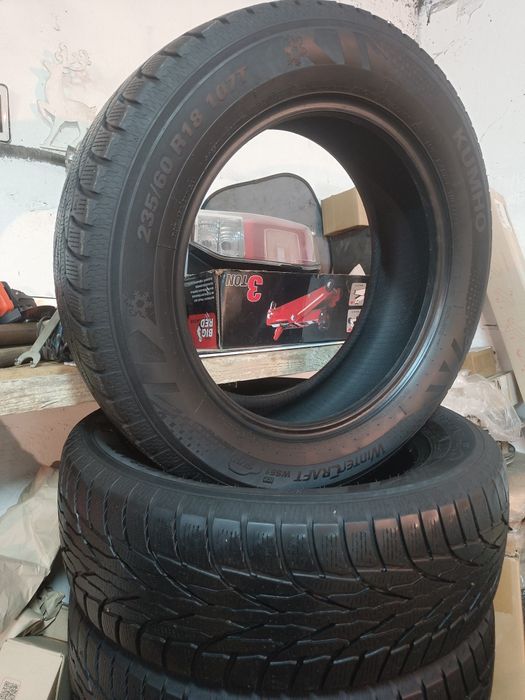 Резина Kumho WinterCraft WS51 ICE SUV 235 60 18