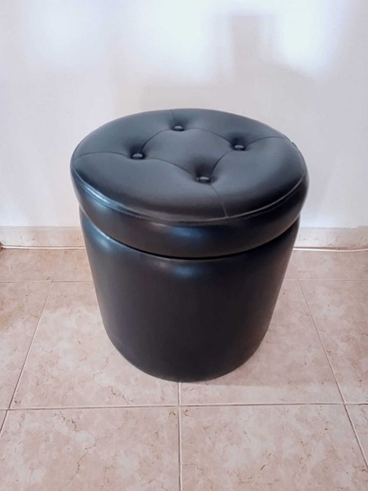 Banco Puff com Arrumação em Pele