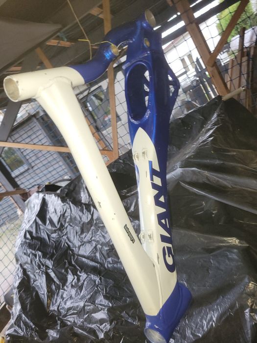 Przedni trójkąt Giant Glory 8,8 części pozostałe po rowerze