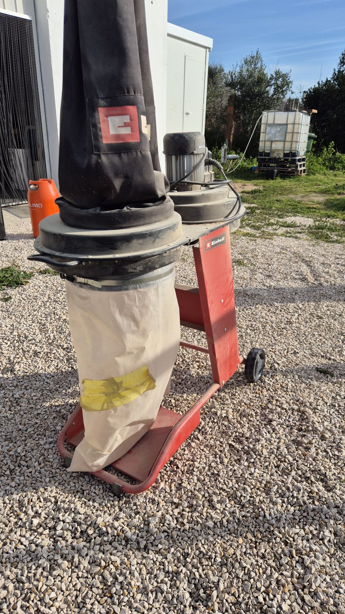 Aspirador Vertical EINHELL TE-VE 550/1 A