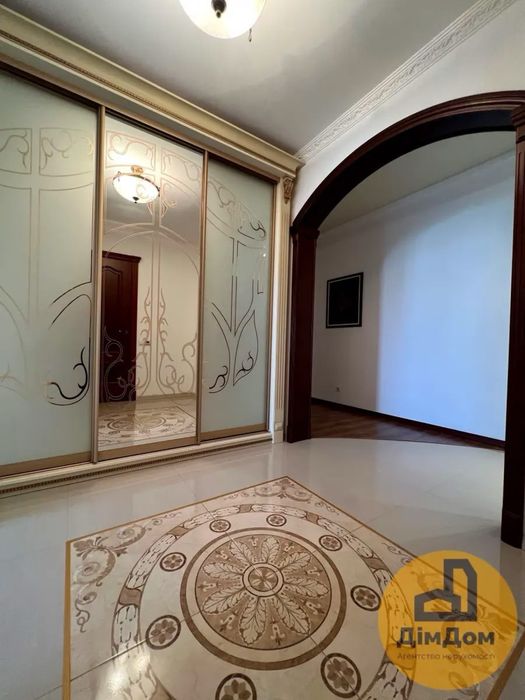 ГЕНЕРАТОР! Продаж 3к квартира вулиця Урлівська 30. БЕЗ КОМІСІЇ