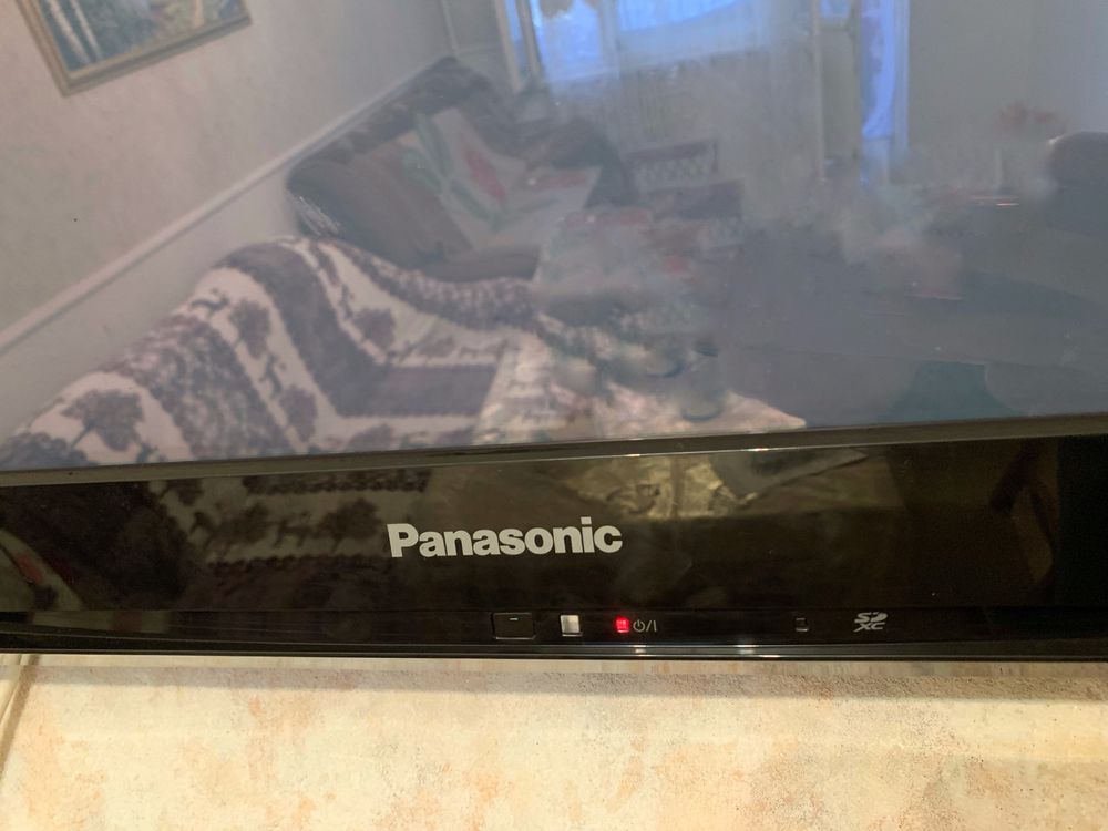 Телевизор Panasonic Viera TX-PR42C3