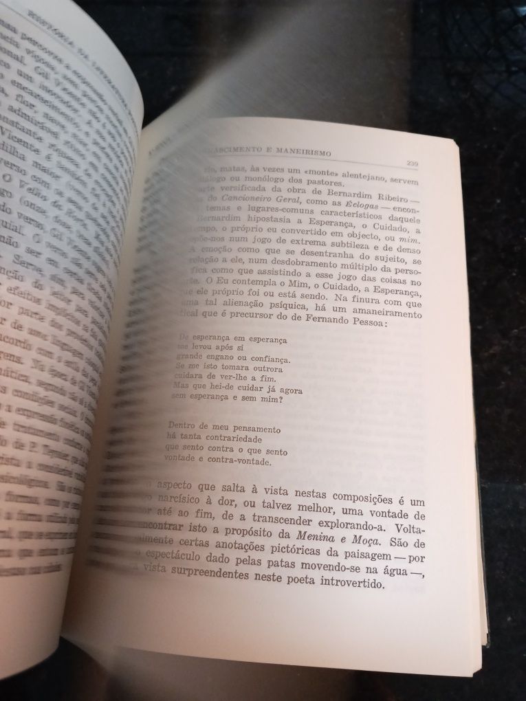 História da Literatura Portuguesa - sec. XX (1976) 9° edição