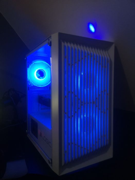 Komputer do gier lub pracy