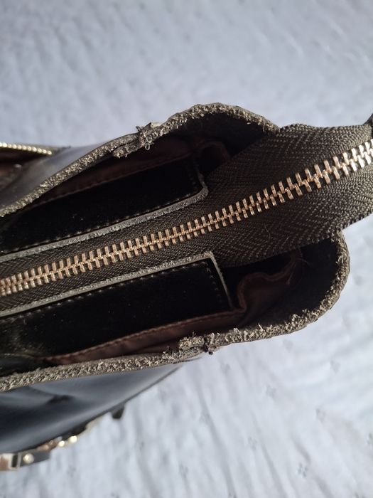 Сумка шкіряна чорного кольору