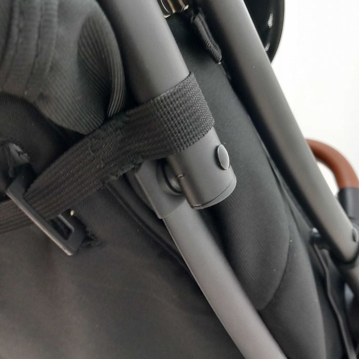 Wózek Lionelo Julie Spacerowy kompaktowy do 22 kg mały B492