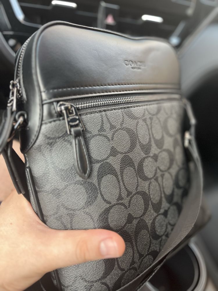 Чоловіча сумка Coach