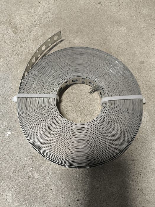 Taśma perforowana 25 mb