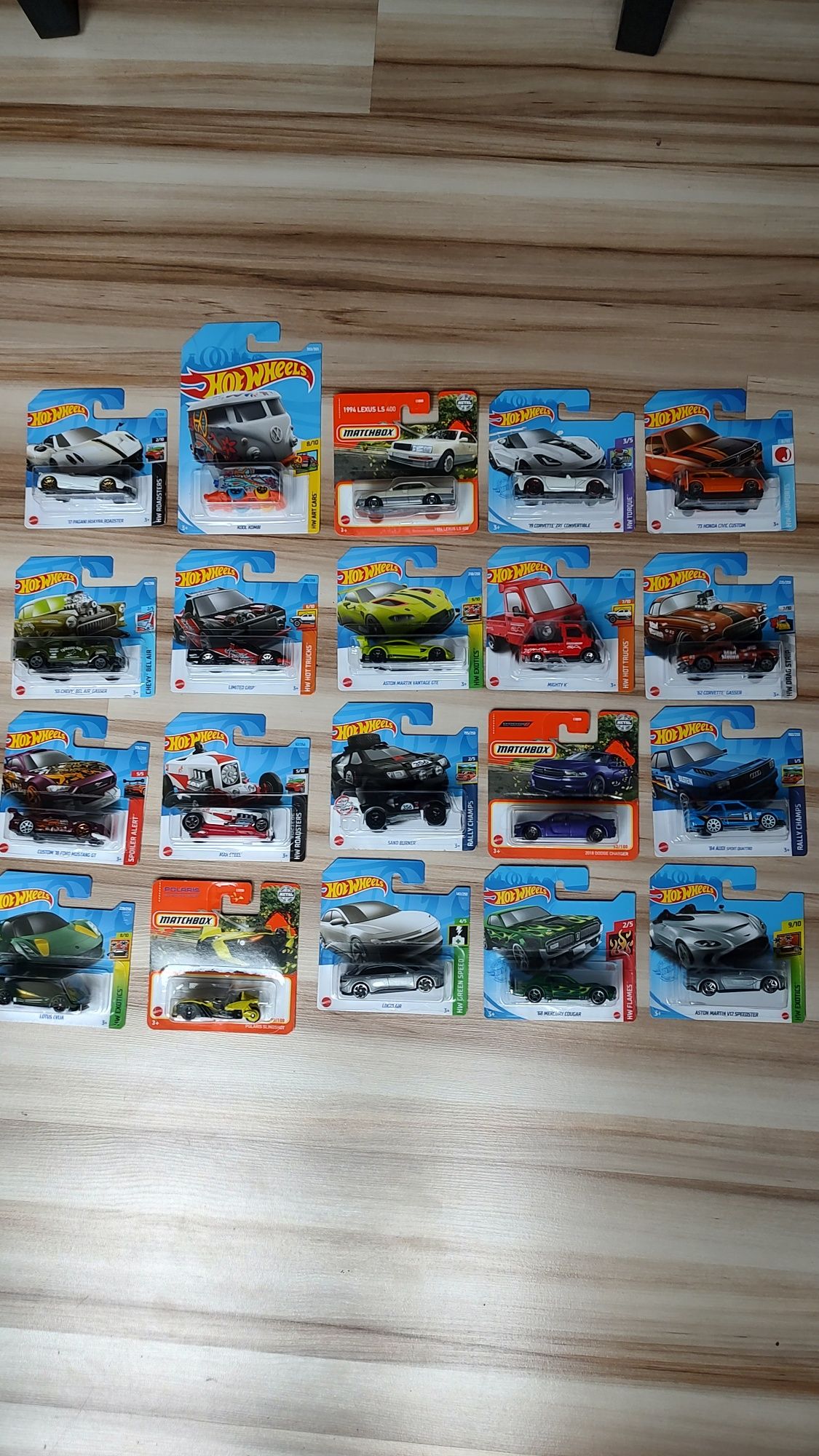 Hot wheels auto autko matchbox resorak resoraki auta modele kolekcja