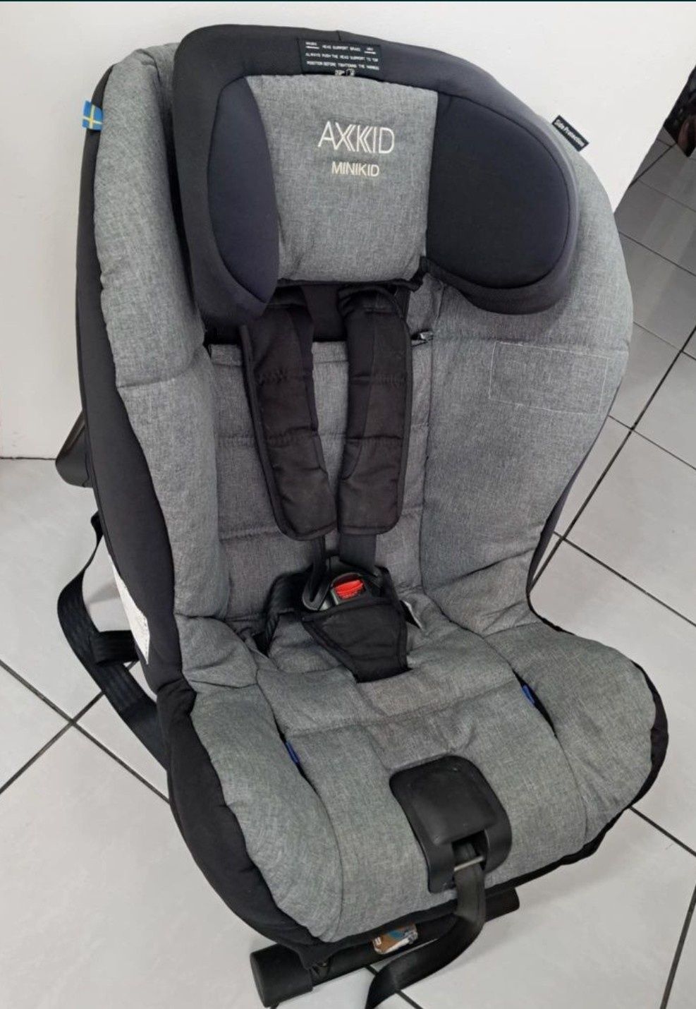 Fotelik samochodowy Axkid Minikid