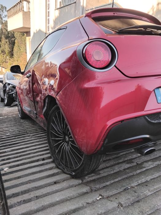Vendo alfa Romeo mito 1.3 multijet 2015 nacional salvado acidentado
