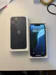 iPhone 13 - 128GB Preto (semi-novo)