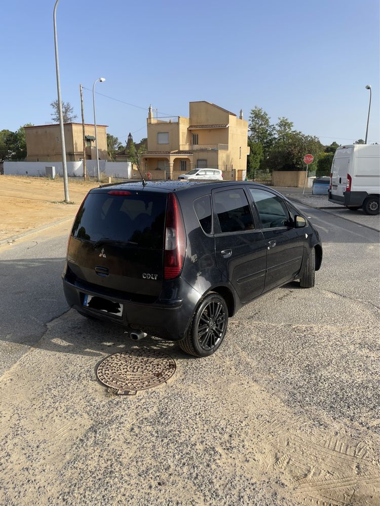 Mitsubishi colt 1.1 123mil km