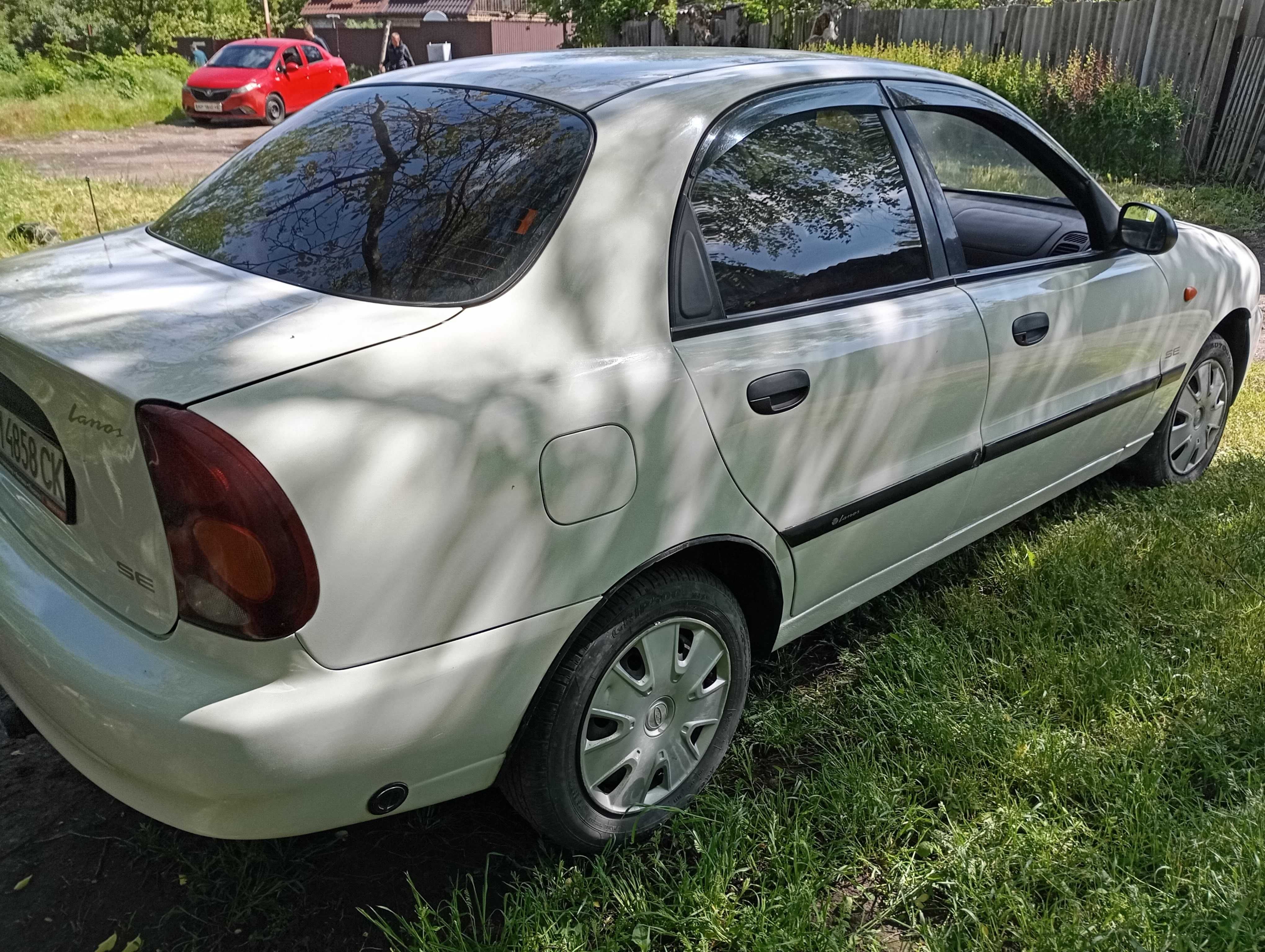 В рассрочку Daewoo Lanos 1.6 полной комплектации на газу