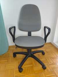 Fotel krzesło obrotowe/biurowe/komputerowe Bravo Nowy Styl szare