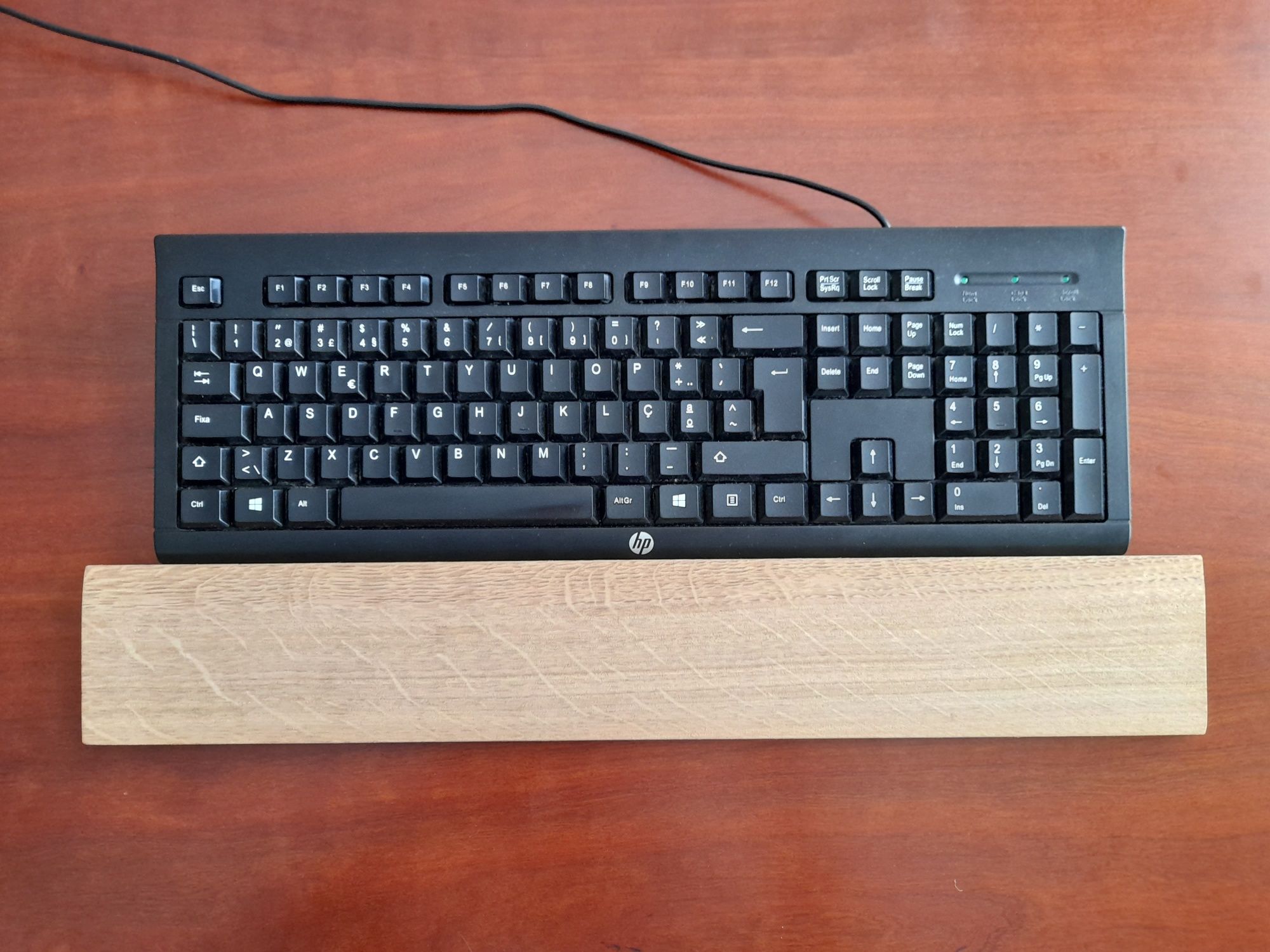 Base / Apoio teclado em madeira