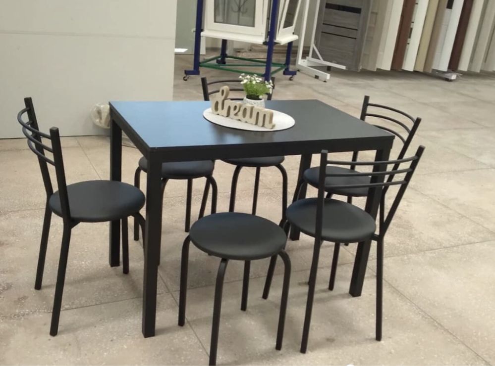 Комплект стіл та 4 стільця, обідня група, для кухні, для кафе