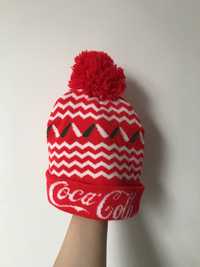 Czerwona czapka z pomponem zimowa Coca Cola dziecięca