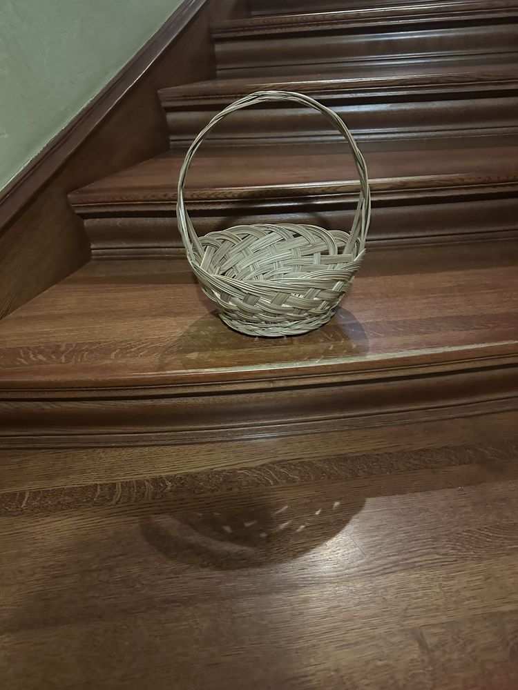 Корзини плетені в асортименті