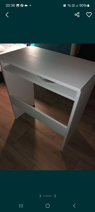 Krzeslo z biurkiem biale