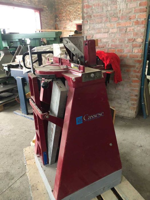 Гільйотина для рамочок..Торцовка для багета