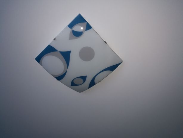 Candeeiro azul e branco plafond