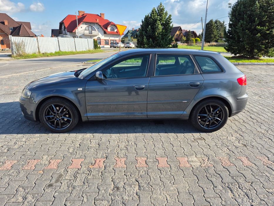 Audi A3 szary S-line 8P