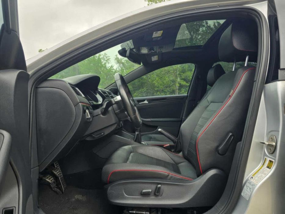 Volkswagen Jetta GLI SEL      2015