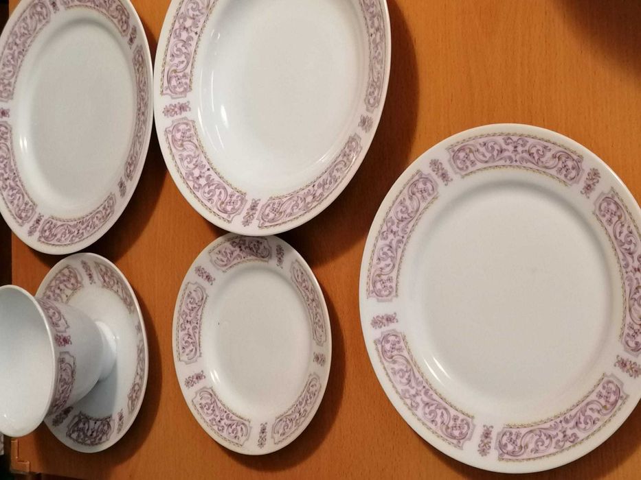 Seviço de jantar para 12 pessoas