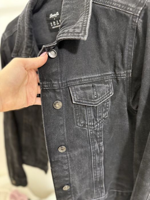 Джинсовка класична чорна жіноча