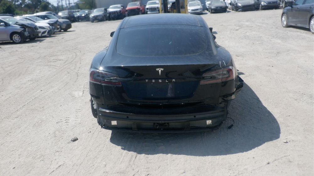 Автошрот Разборка Запчасти Tesla Model S 2017г.