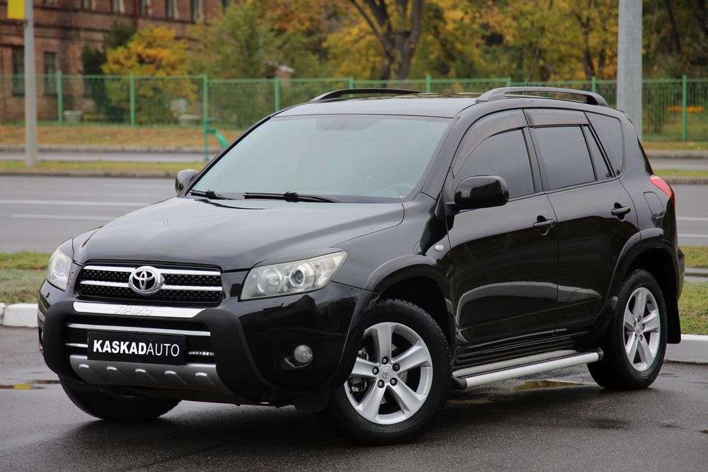 Продам Toyota Rav4