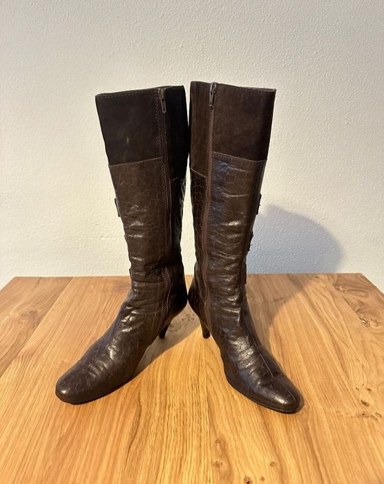 Botas em Couro Tamanho 36