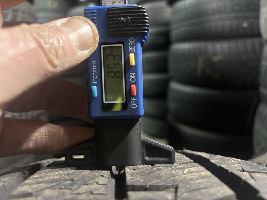 Шини зимові R16c 225/75 Continental (ціна за скат)2018рік