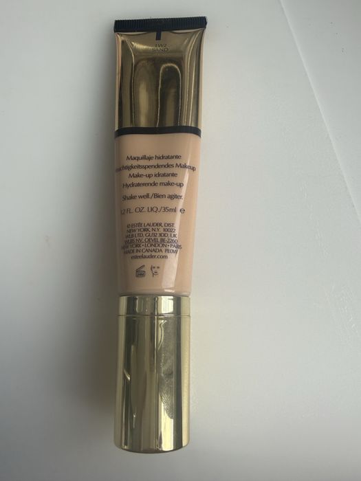 Podklady Estee Lauder Futurist i YSL All hours
