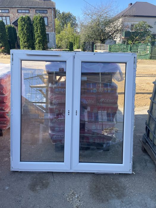 Okno plastikowe 145 x 142 cm okno z demontazu okna