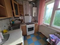 Продам уютную 3-к квартиру проспект Поля Славутич Зеленый Гай Титова