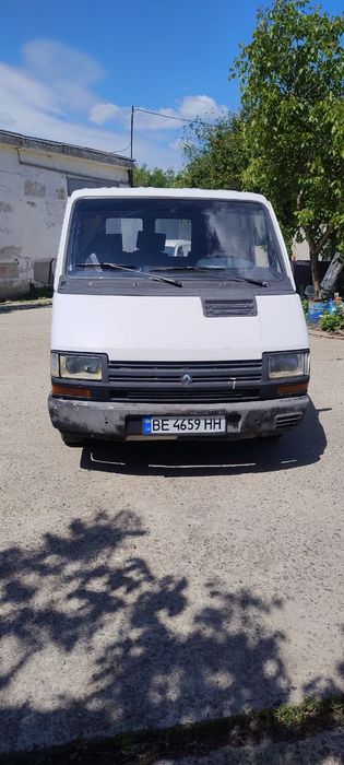 Продам авто Renault Trafic
