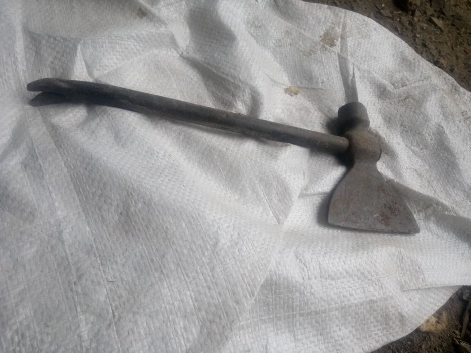 Топорик тех времен